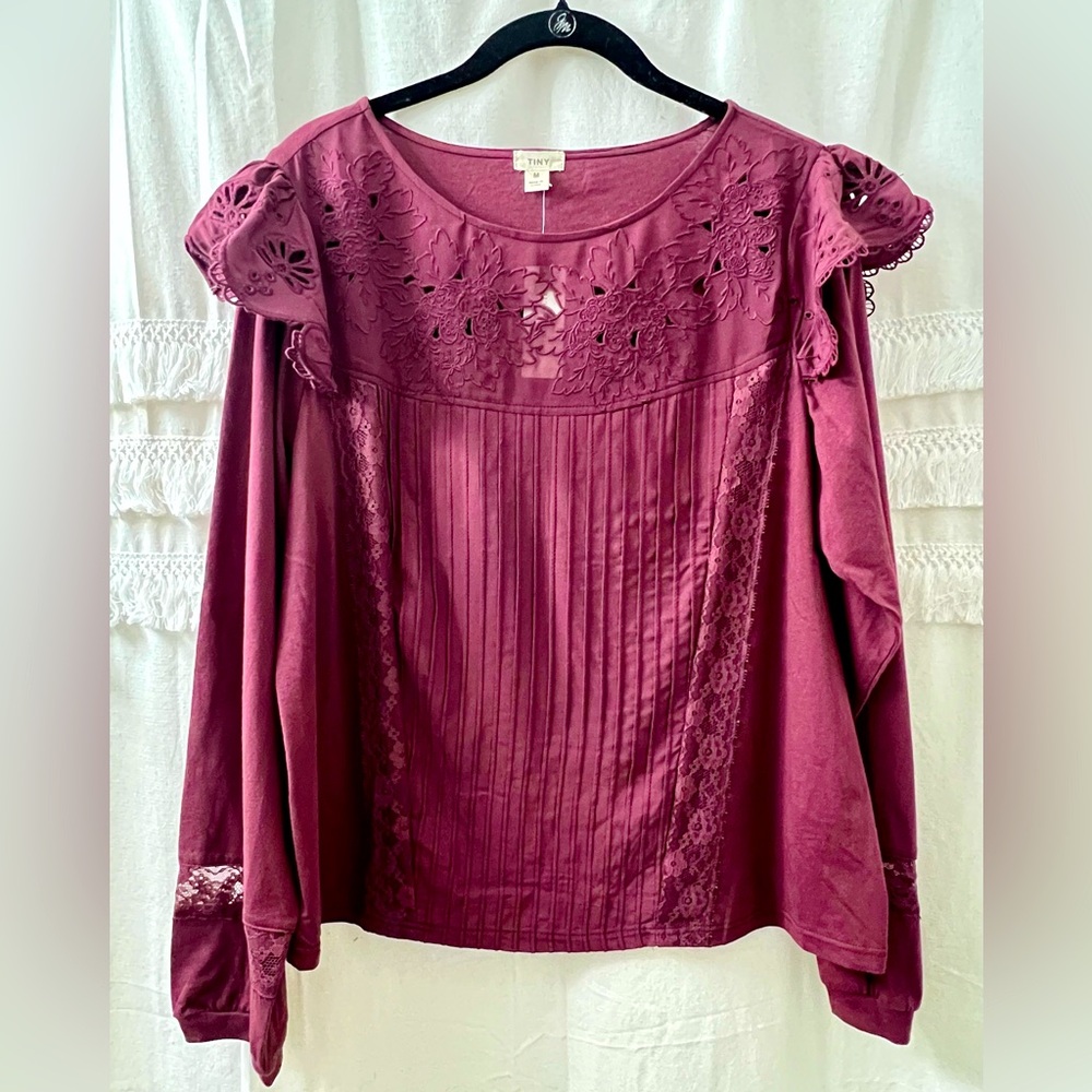 Anthropologie Long Sleeve Maroon Knit Top Size M